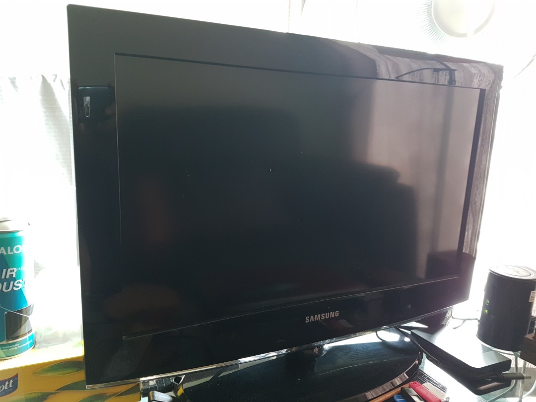 Samsung TV 26"LCD, TV & Home Appliances, TV & Entertainment, TV on ...