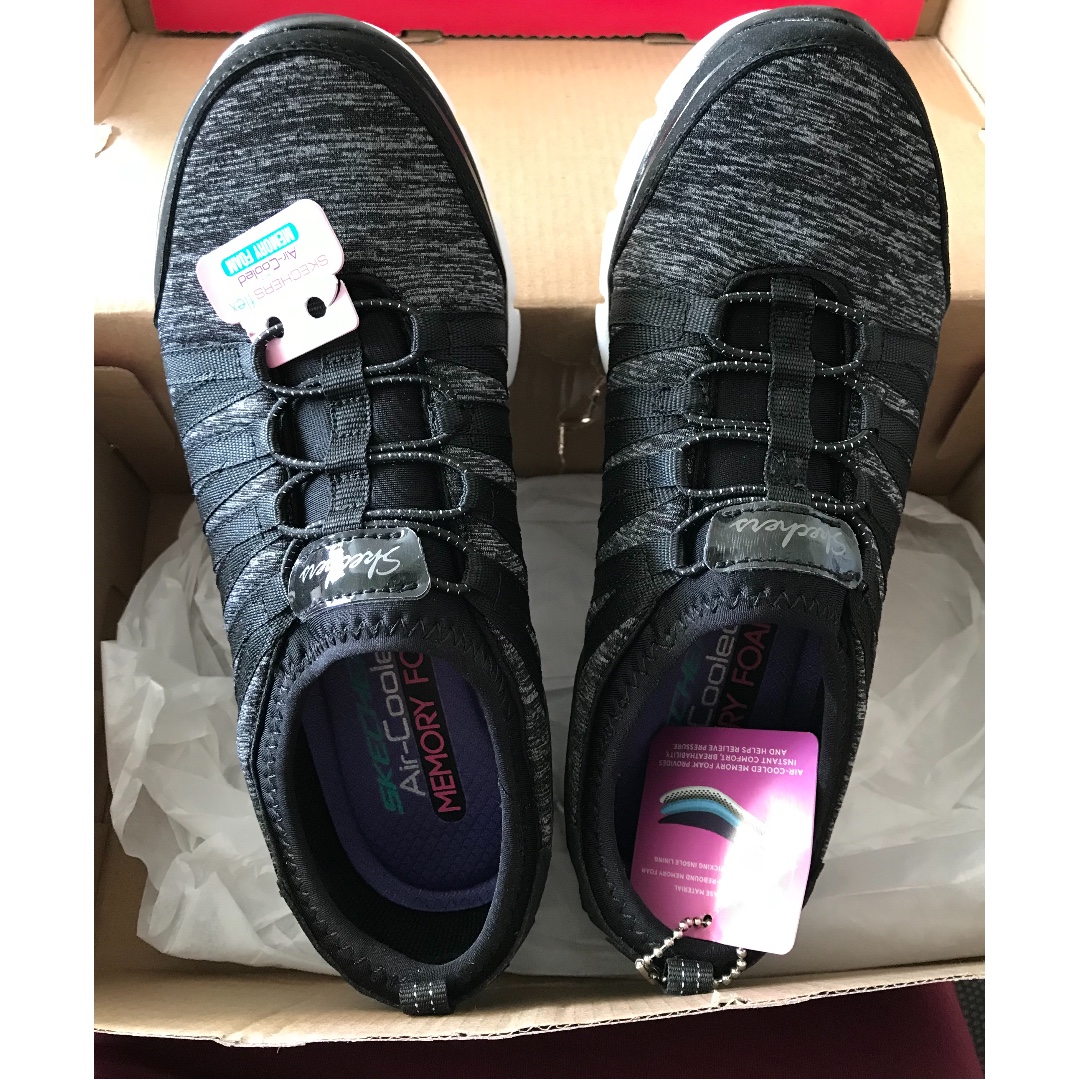 sketchers women memory foam