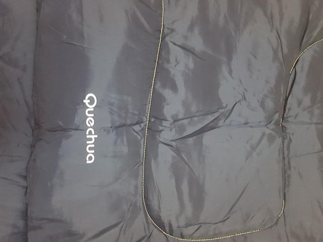 Sleeping Bag Quechua S10, Sports Equipment, Hiking & Camping on Carousell