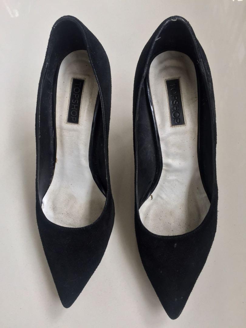 TOPSHOP Pointy Heels (Black) (Category: Heels) located in San Fernando. Submitted by declutterbymica (Listing ID 183571465, Image 2). Description: Topshop Pointy Heels ✨Color: Black ✨Size: US Size 7 ✨Slightly Used .