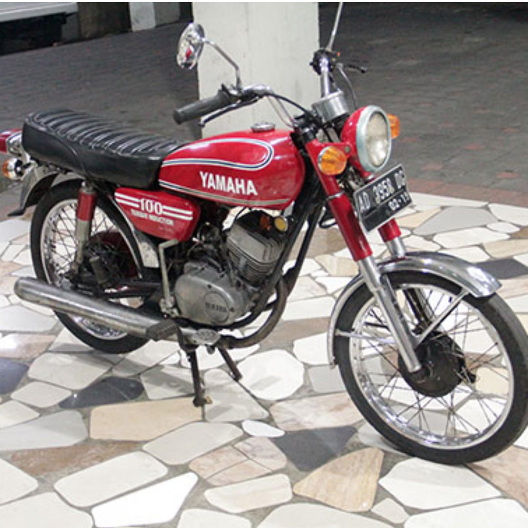 yamaha-rs100-tahun-1974-motor-di-carousell