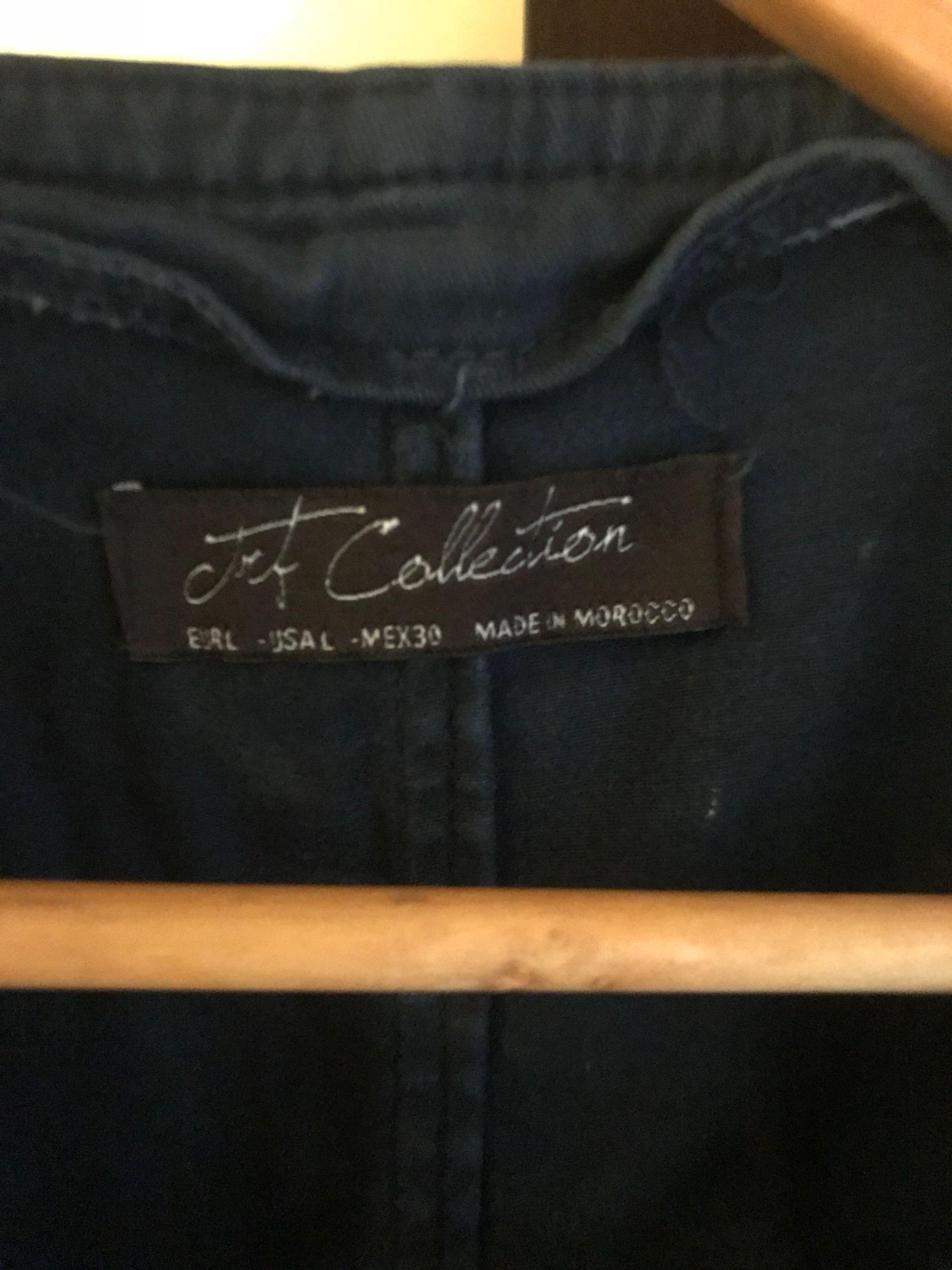 Zara TRF Cropped Jacket M-semi L (Category: Coats, Jackets and Outerwear) located in Mandaluyong City. Submitted by fringed (Listing ID 183602510, Image 3). Description: The color is navy blue. It has sleek velvet linings and two small pockets (hidden) in-front (as shown in photo). The sleeves got embroidery when folded (as shown in photo). Length up to waist. Used but not abused. .