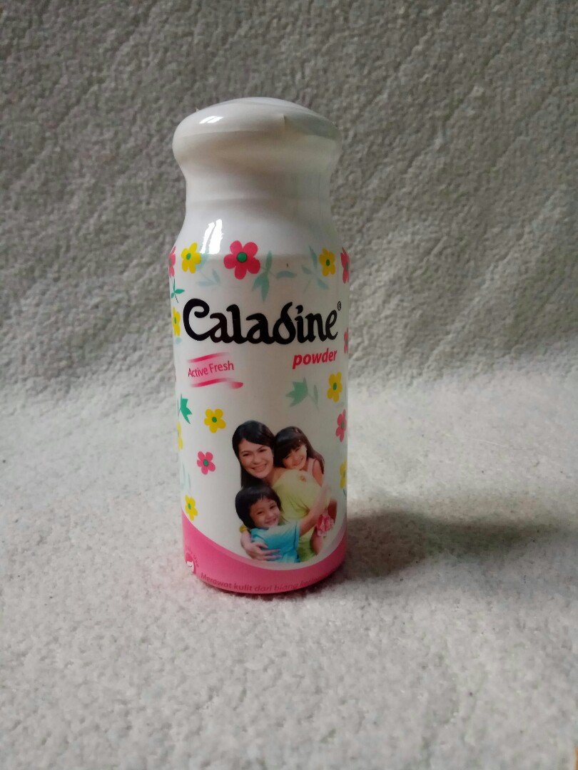Caladine powder Bedak tabur gatal gatel active fresh, Bayi