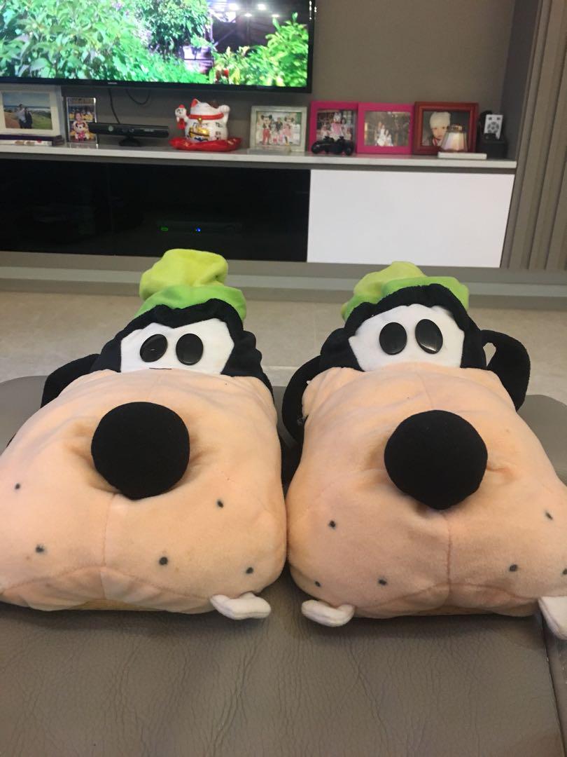 goofy house shoes