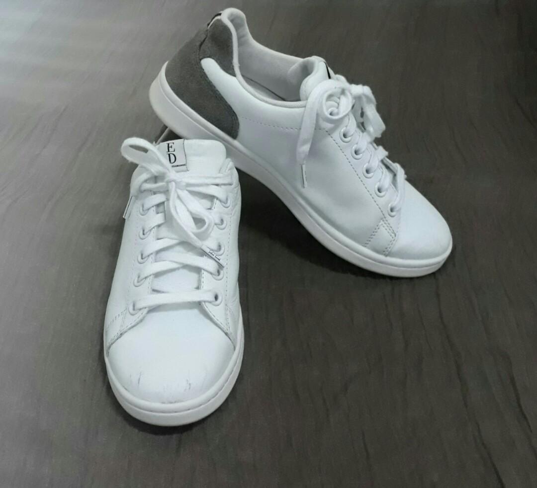 Ellen degeneres hotsell chapala sneaker