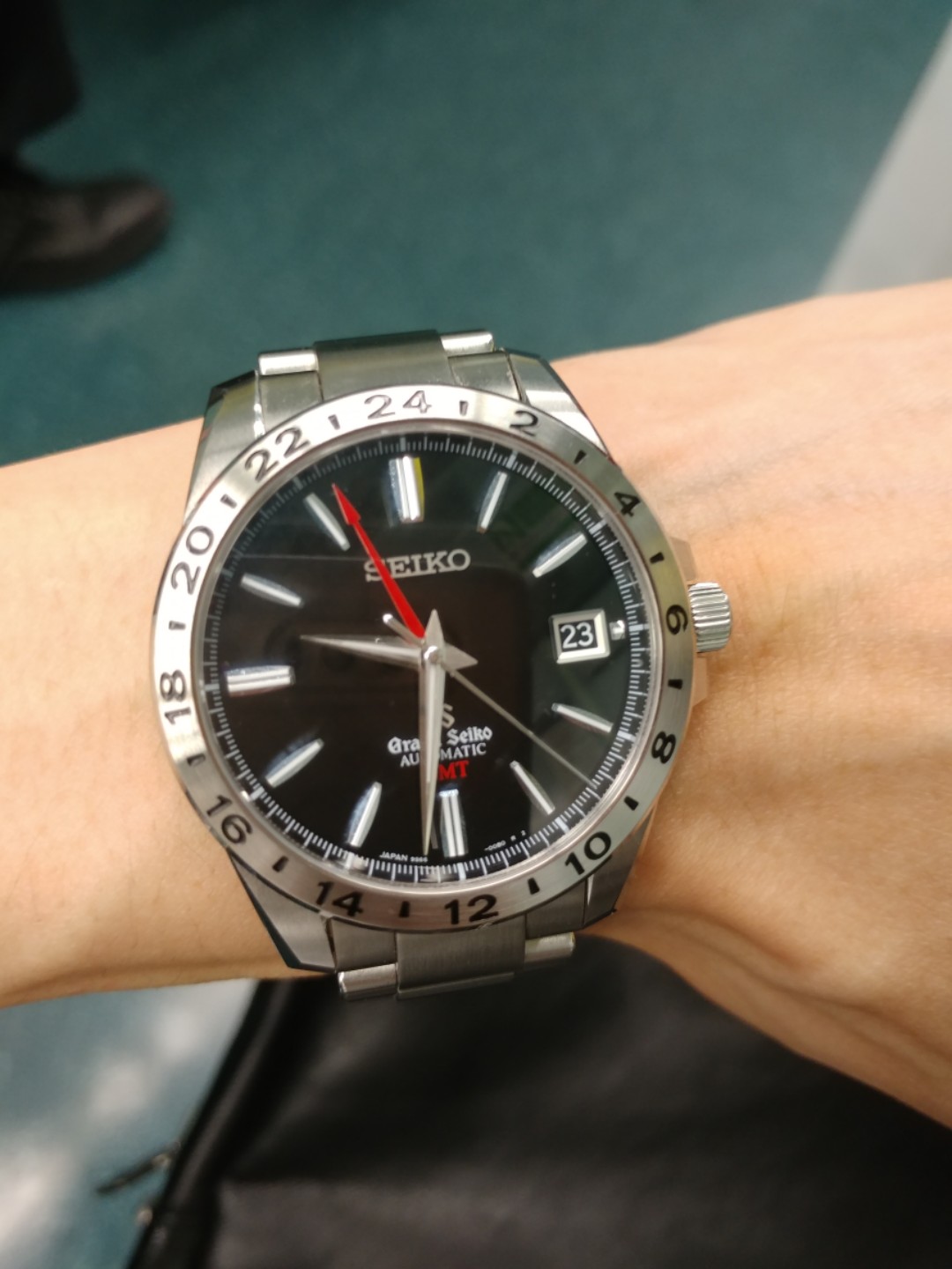 Grand Seiko SBGM027 Carousell