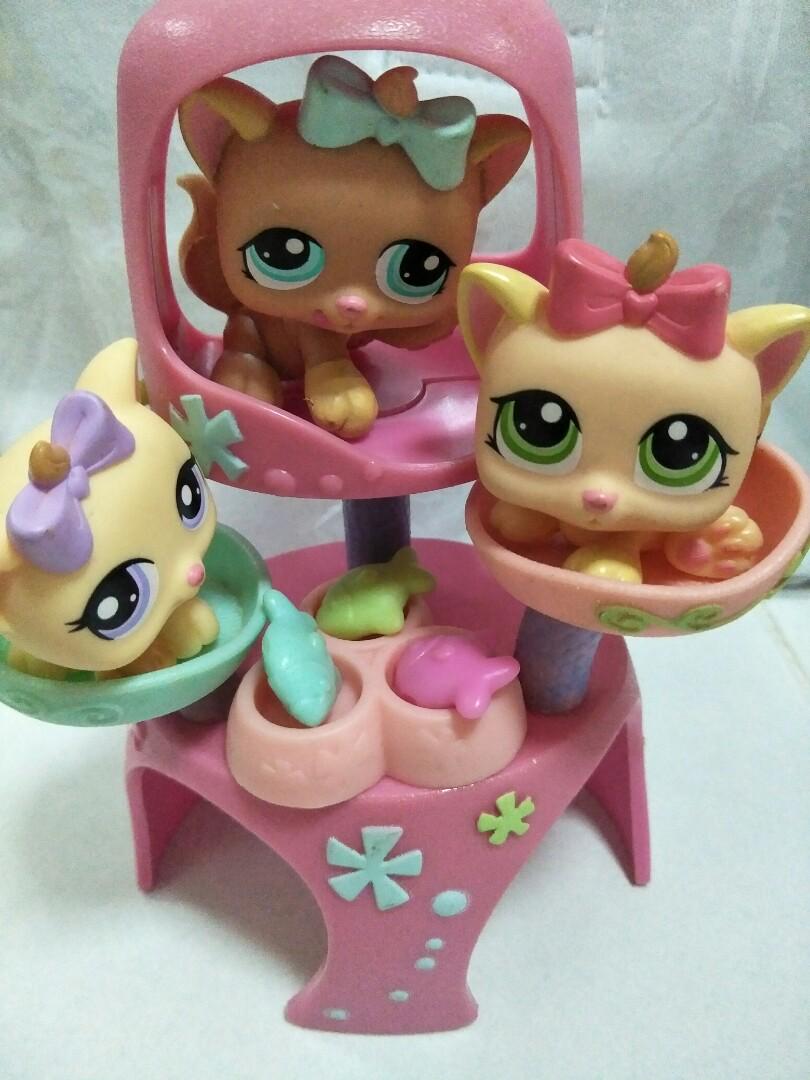 Littlest pet shop cat family set with fish, Hobbies & Toys, Toys