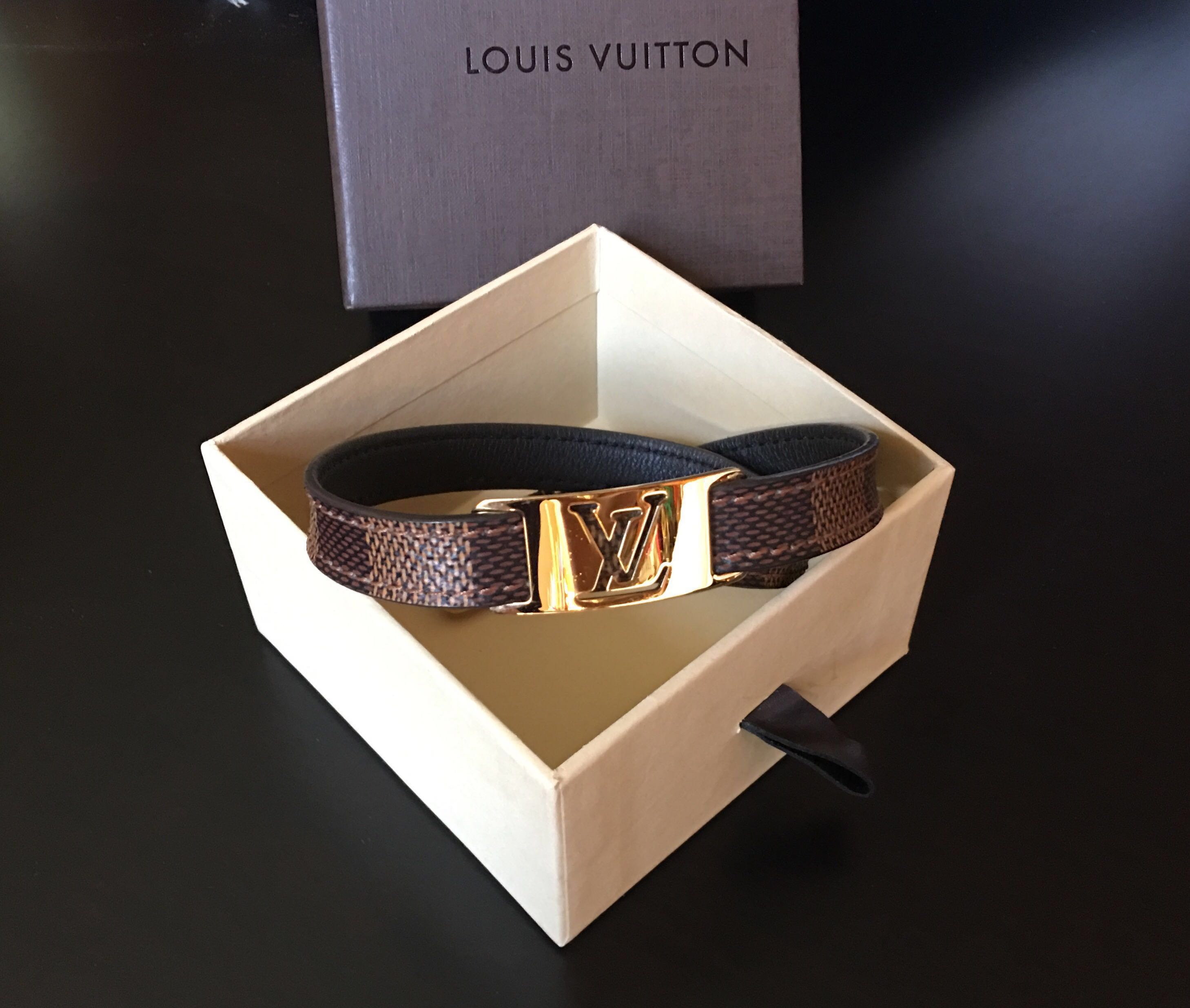 Louis Vuitton Sign It Bracelet, Men's Fashion, Watches & Accessories,  Jewelry on Carousell