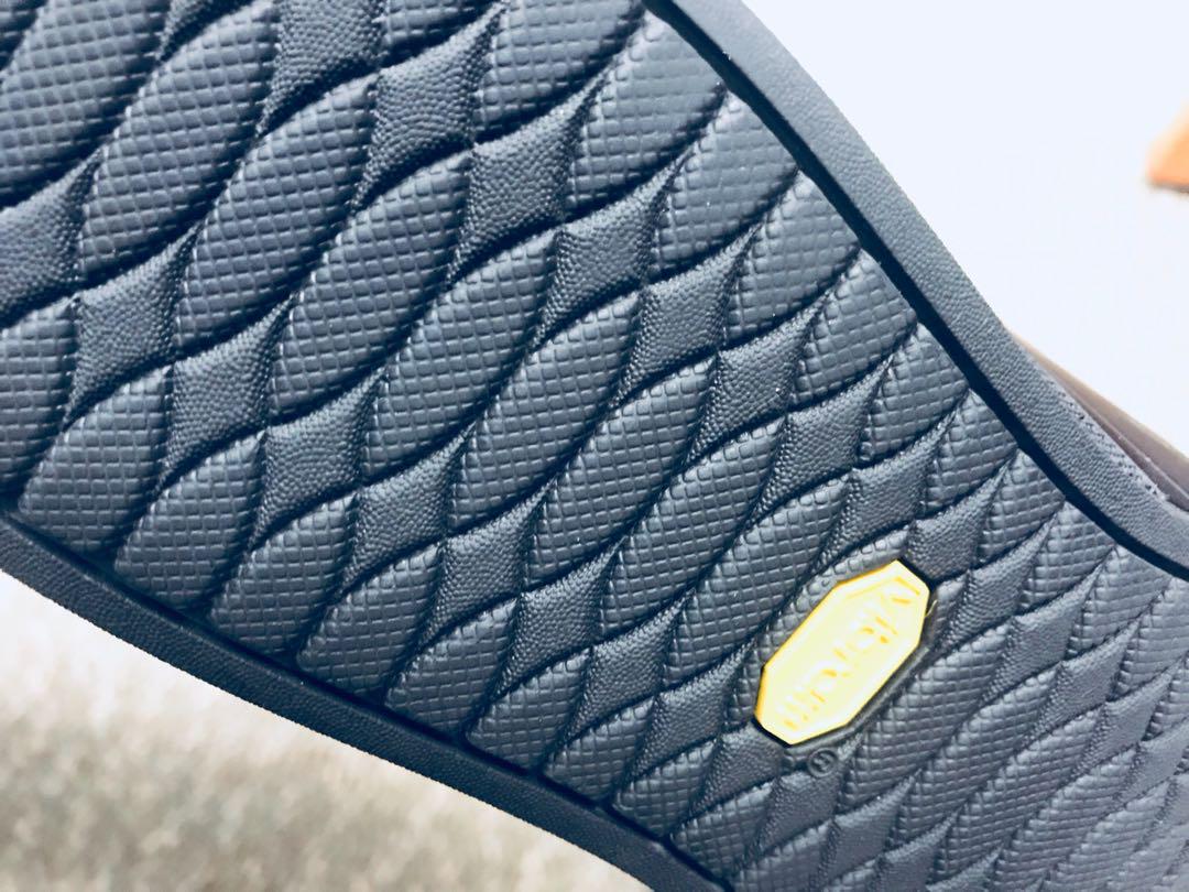 mbt rocker sole shoes