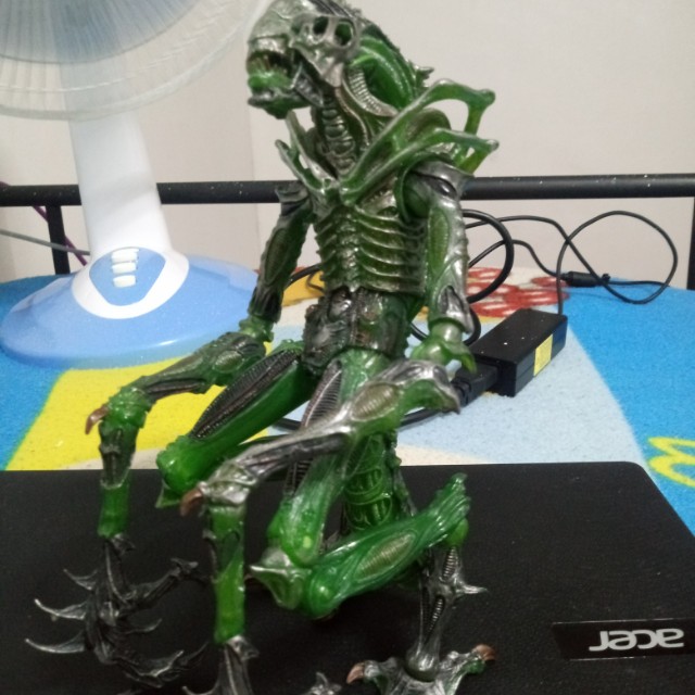 mantis alien neca