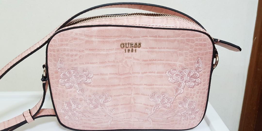 guess sling bag pink