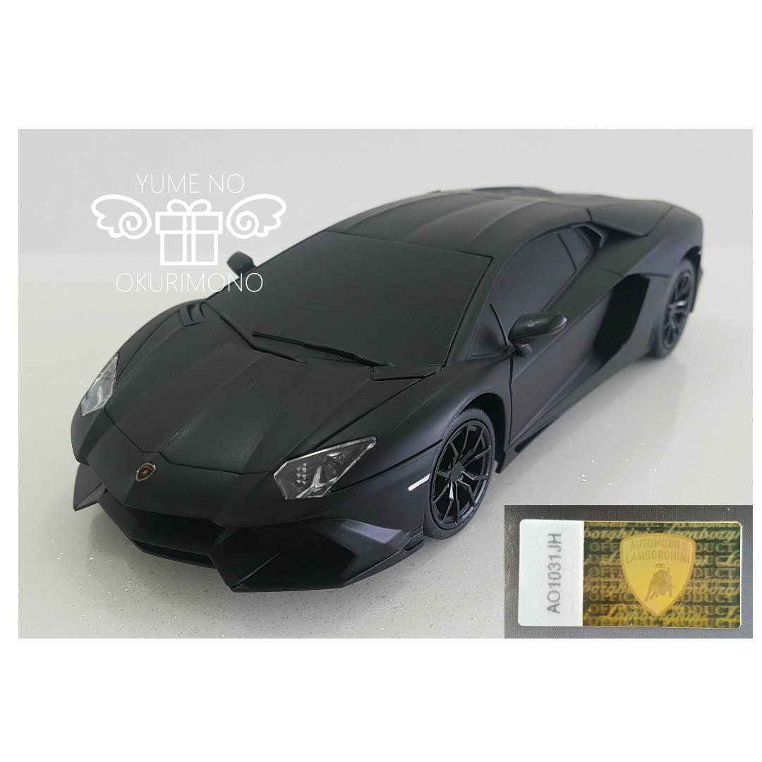 Lamborghini Aventador Radio Controlled Car 1:24 Scale BlackOFFICIAL 