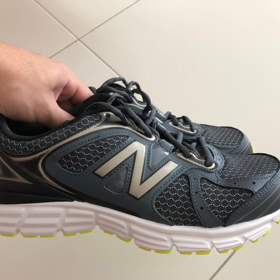 Emart discount running shoes