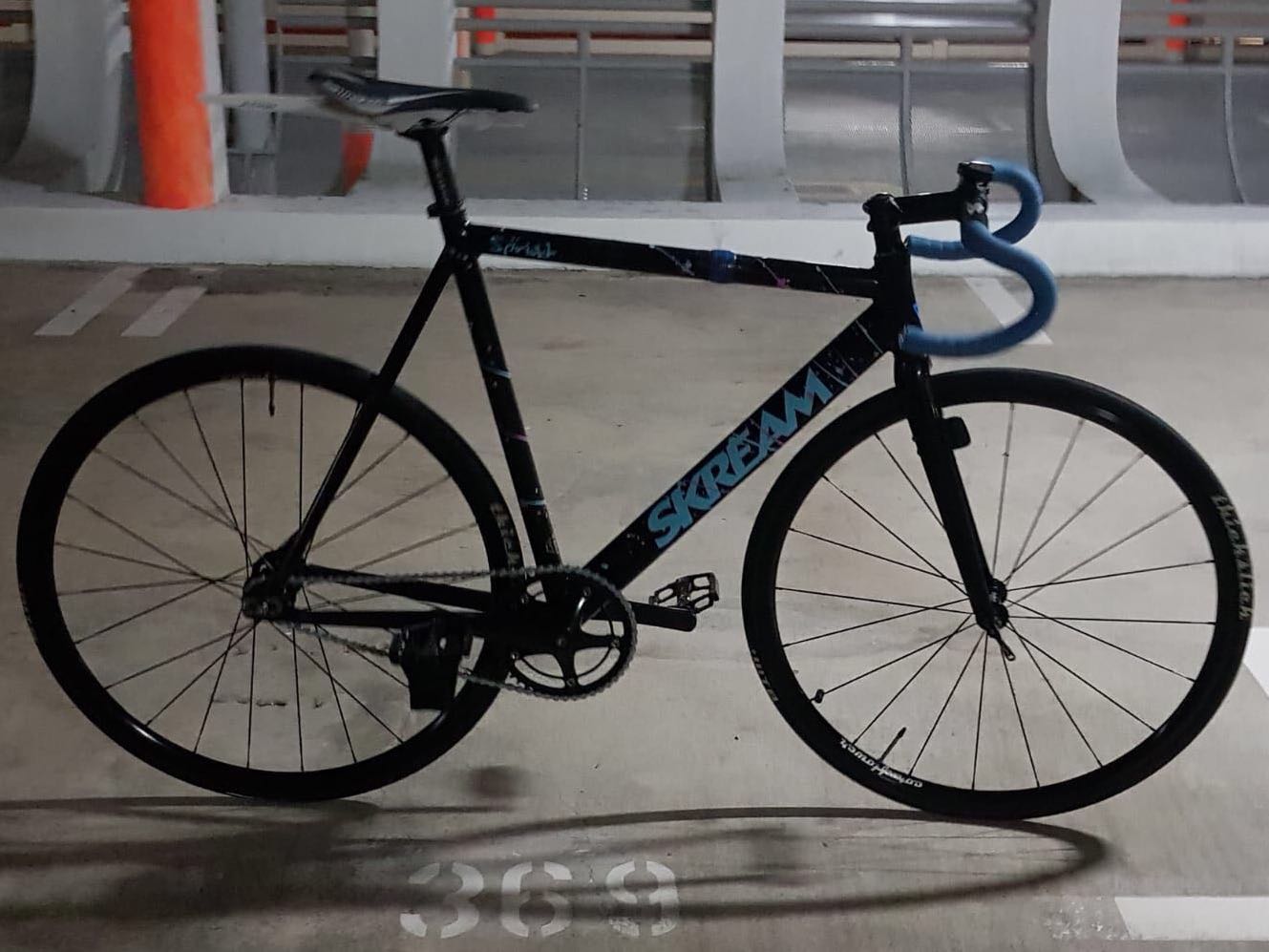 Skream V2 fixie Sports Equipment Bicycles Parts Bicycles on