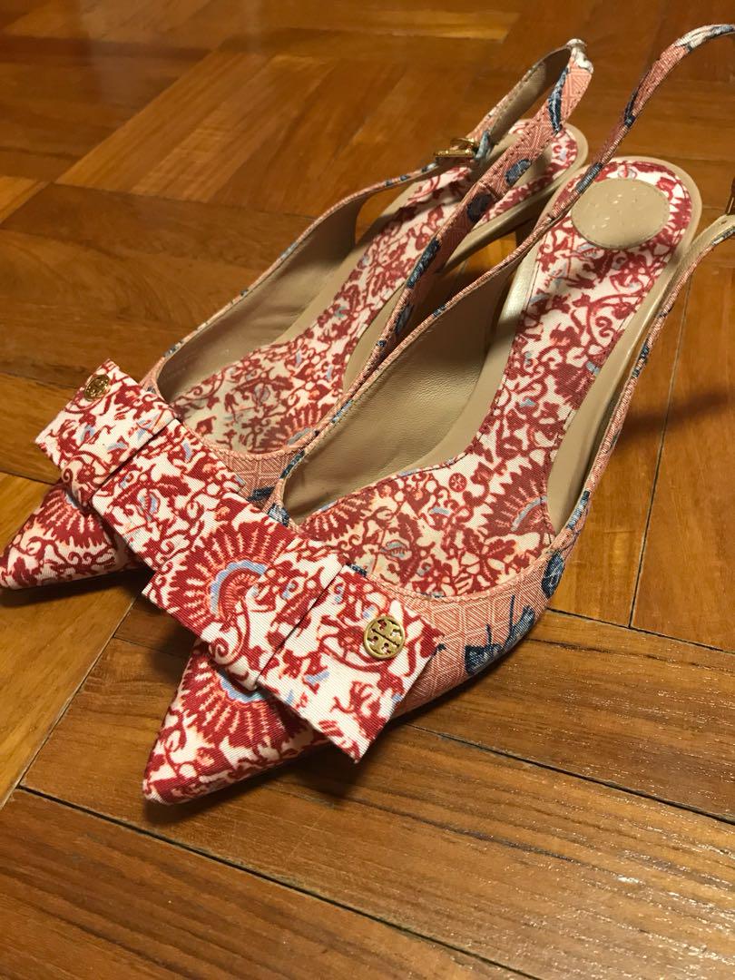 tory burch red pumps