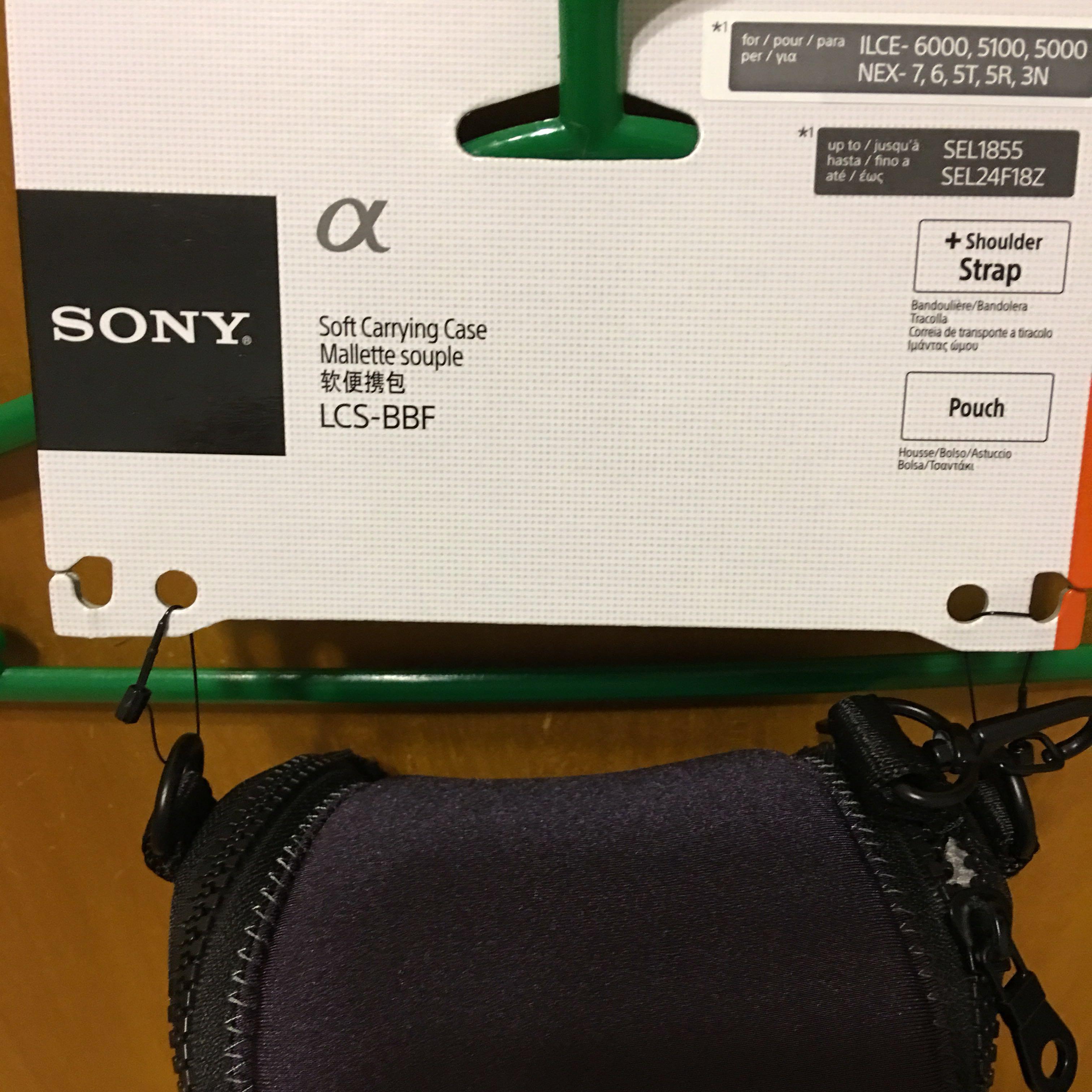 Camera case (Category: Camera Bags & Carriers) located in Singapore. Submitted by smellycat79 (Listing ID 162179804, Image 2). Description: Brand New item! Sony LCS-BBF Soft Carrying Case Recommended for A6000 and NEX camera Protects your camera from dust and scratches Comes with interior pouch and shoulder strap Able to store camera body and lens.