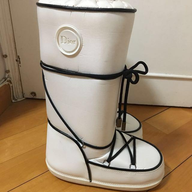 Snow Chic Alert: Dior Polaire Moon Boots