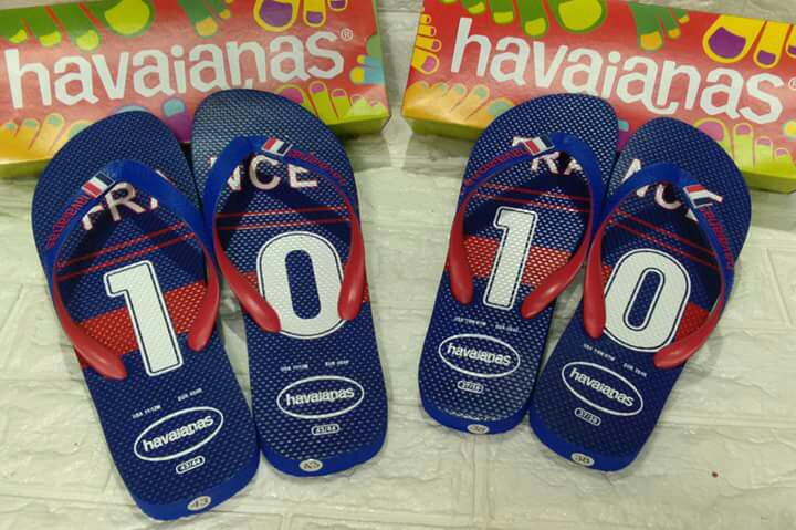 Havaianas Couple FIFA Inspired Slippers