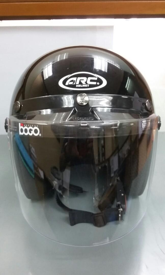 Helm ARC, Motor di Carousell