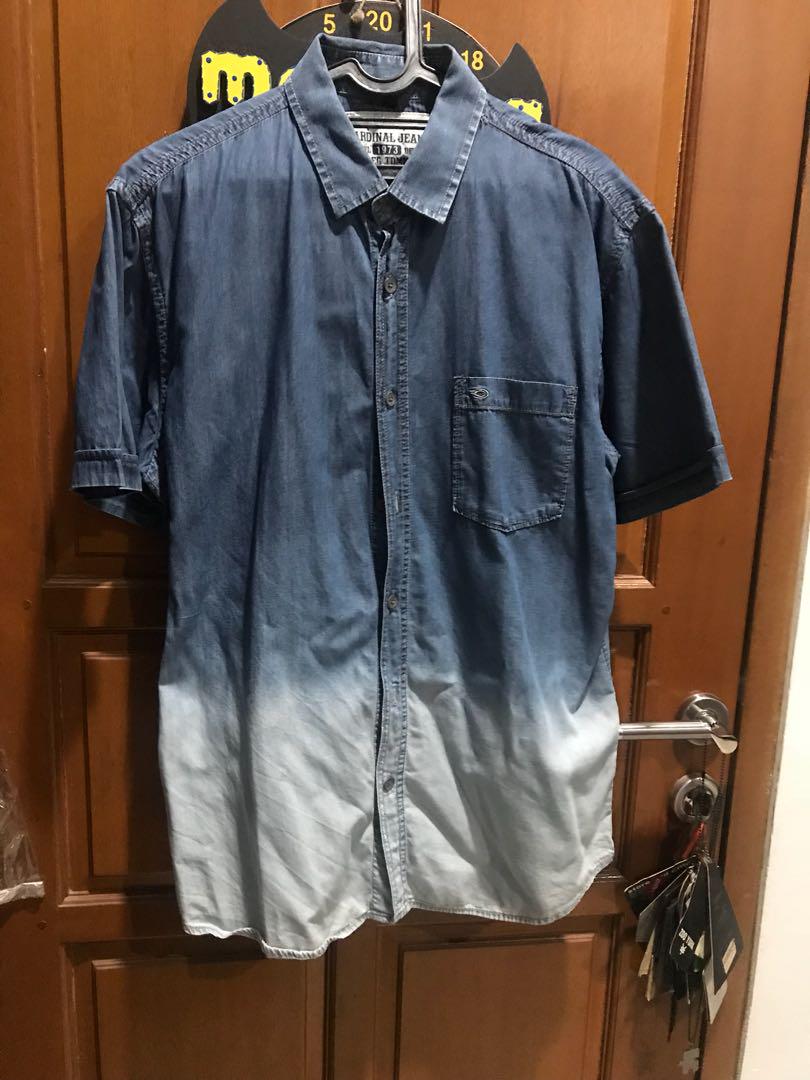 Kemeja Cardinal Jeans Motif Gradasi Fesyen Pria Pakaian Di Carousell
