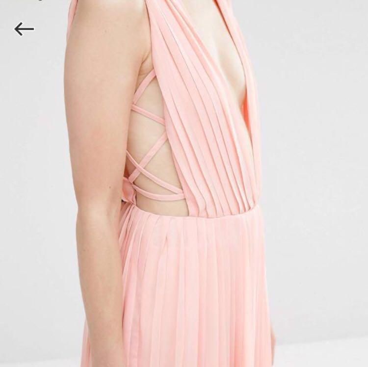 sale Boohoo Petite Plunge Maxi Dress Women s Fashion Dresses