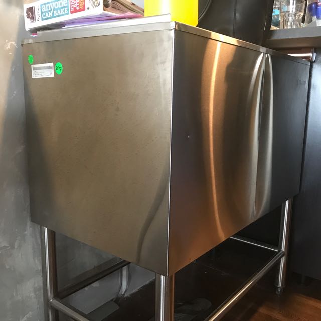 Berjaya Stainless steel ice bin/box, Kitchen u0026 Appliances on Carousell