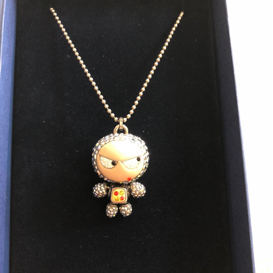 Swarovski elvis pendant top