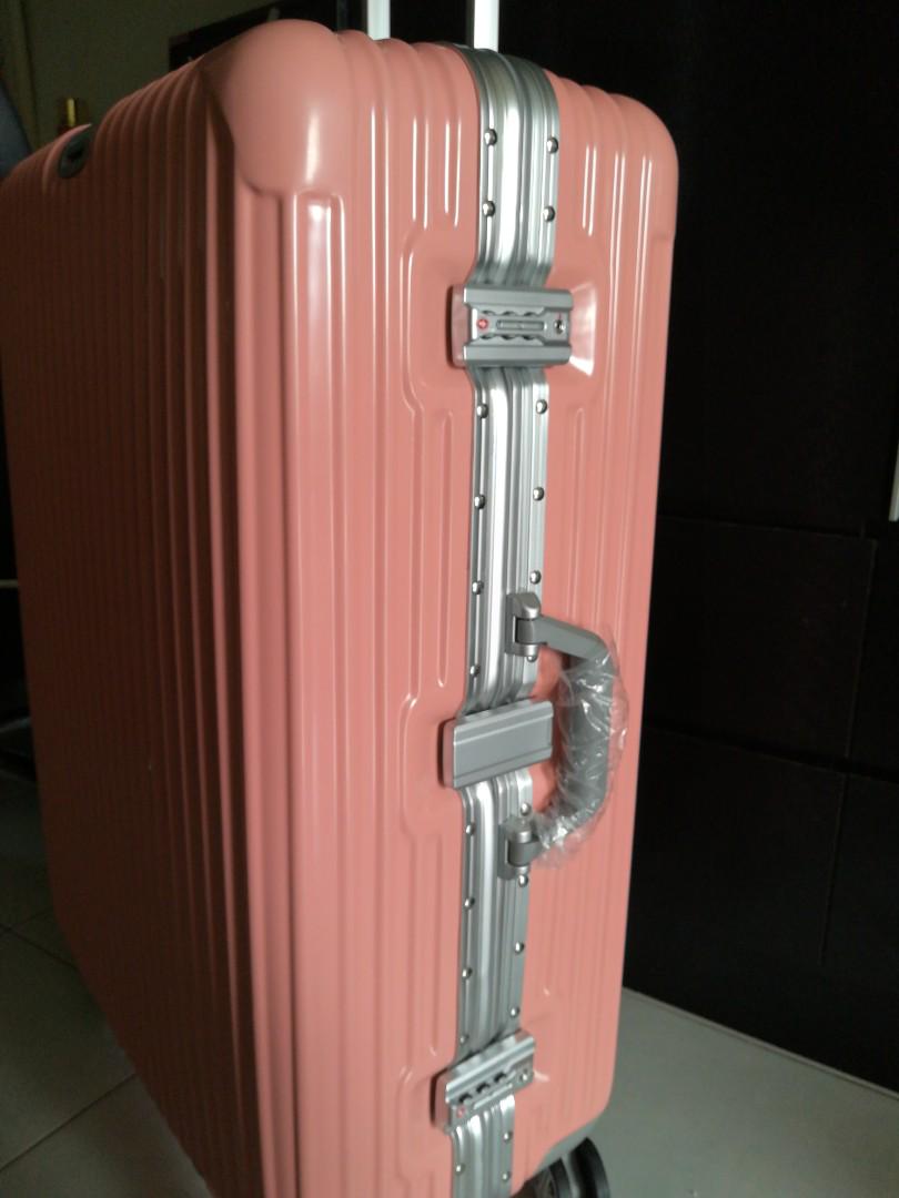 Swp luggage shop store