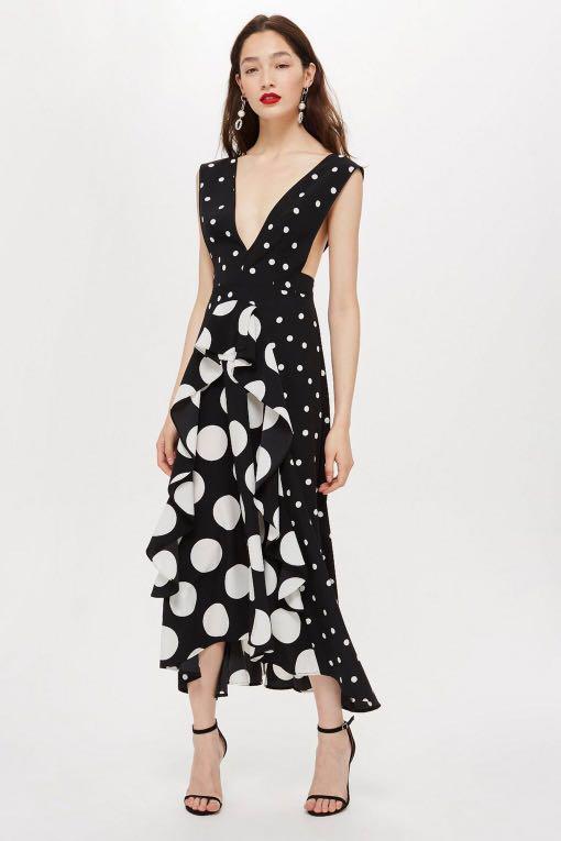 TOPSHOP PETITE BLACK SPOT PINAFORE DRESS Women s Fashion Dresses Sets Dresses on Carousell