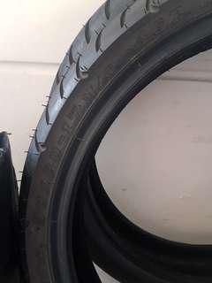 Rs150r standard tyre