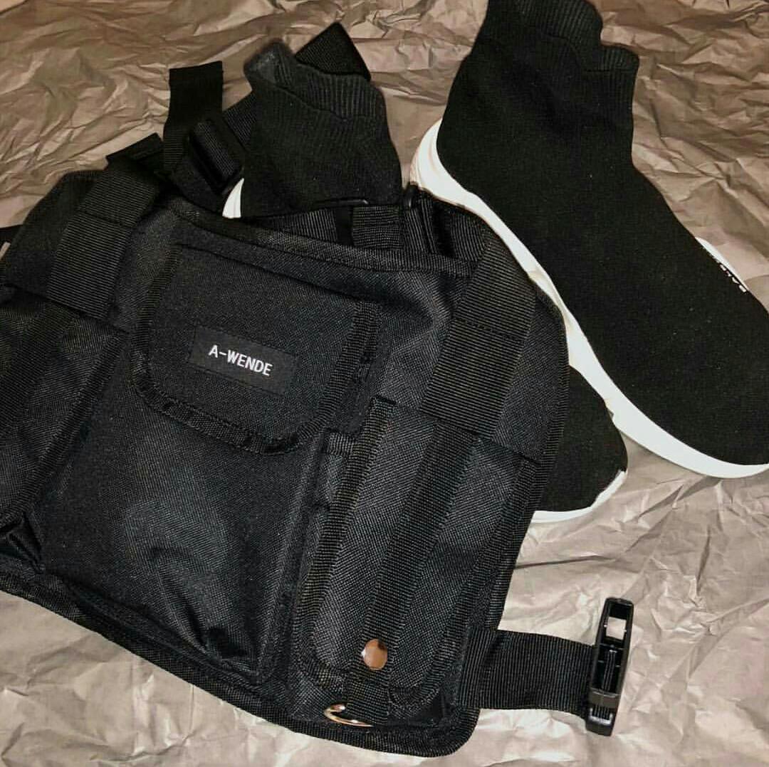 Awende chest bag hotsell