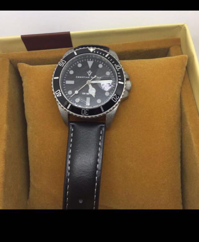 Christian van hotsell sant watches