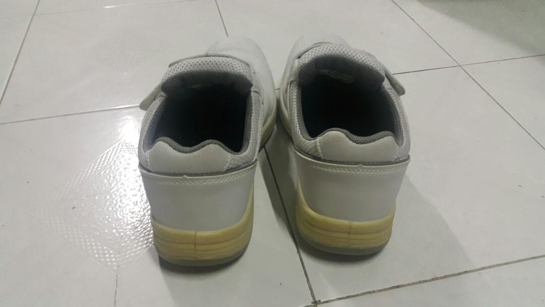 Eurostat ESD safety shoes, Men's Fashion, Footwear, Casual shoes on