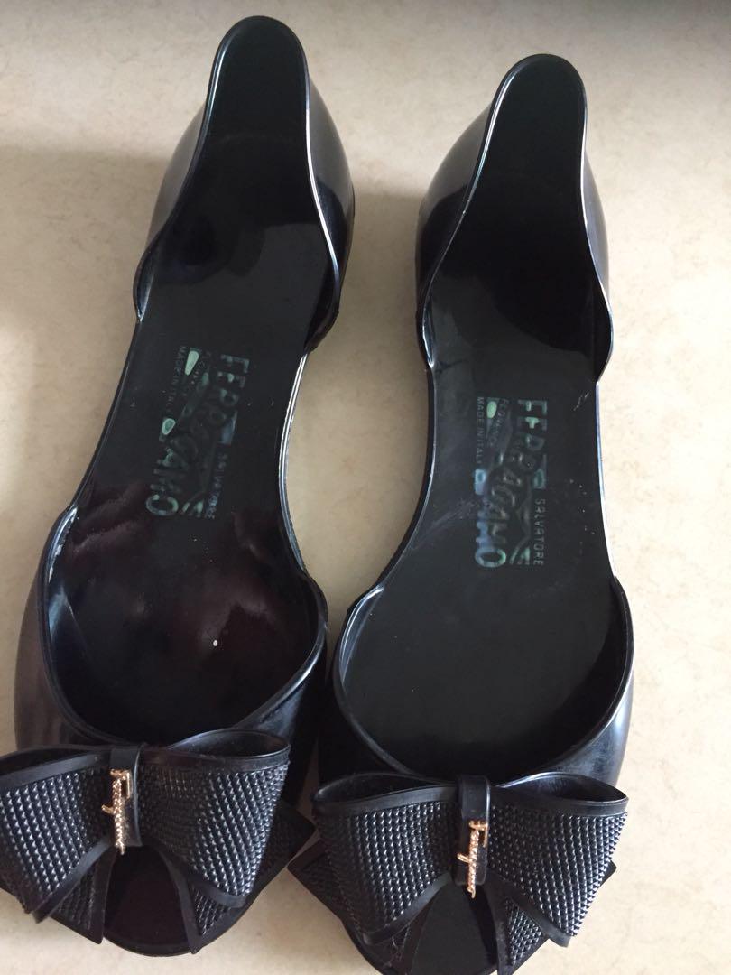 ferragamo jelly shoes review
