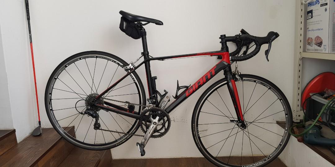 Giant defy 5 plus with ultralight wheels Sports Equipment Bicycles Parts Bicycles on Carousell