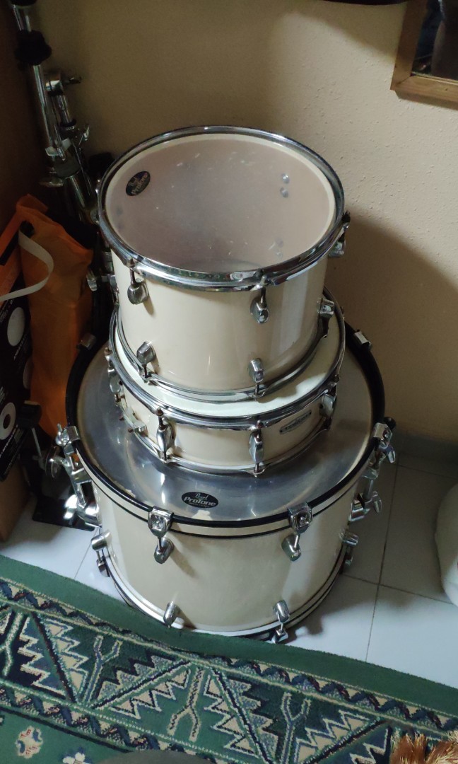 Pearl Forum drum set, Hobbies & Toys, Music & Media, Musical
