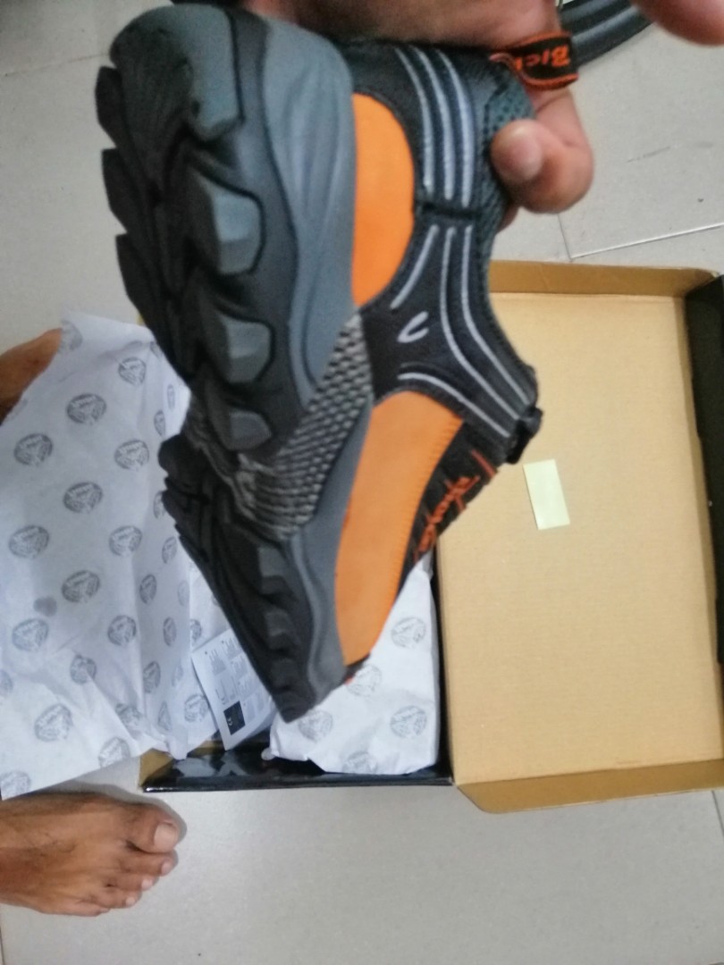 Safety shoe bata, Men's Fashion, Footwear, Casual shoes on Carousell