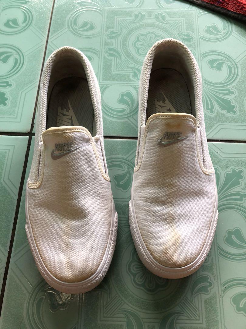 Sepatu nike 2025 slip on original