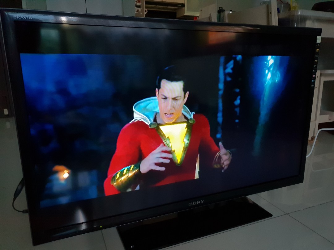 Sony Bravia Tv 40" & Google Chromecast, TV & Home Appliances, TV