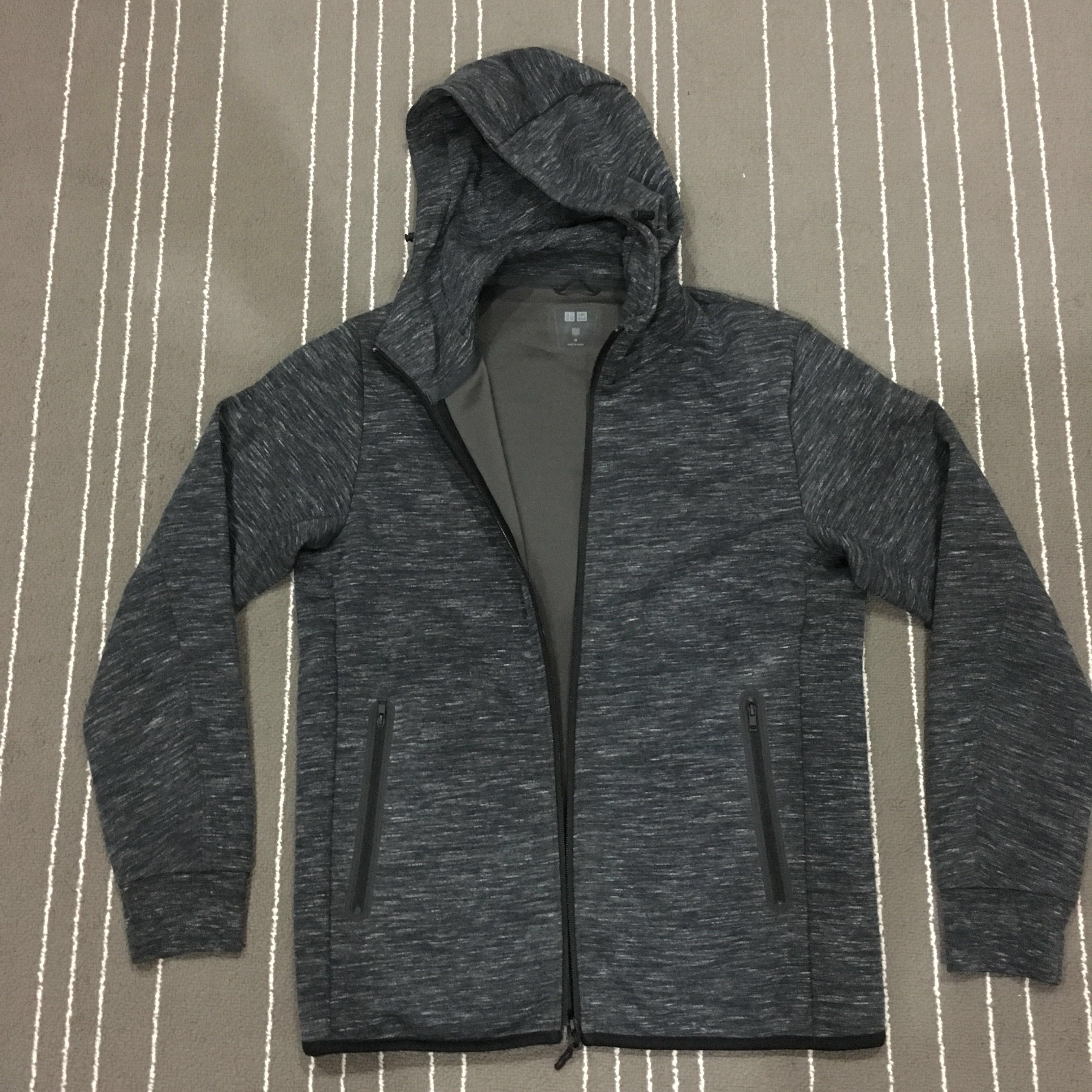 uniqlo hoodie price