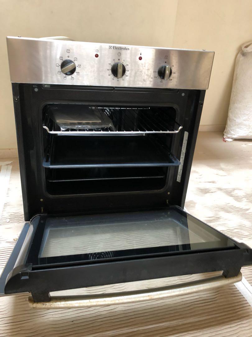 Unused Electrolux 52 litre built in oven EOB 3610, TV & Home Appliances