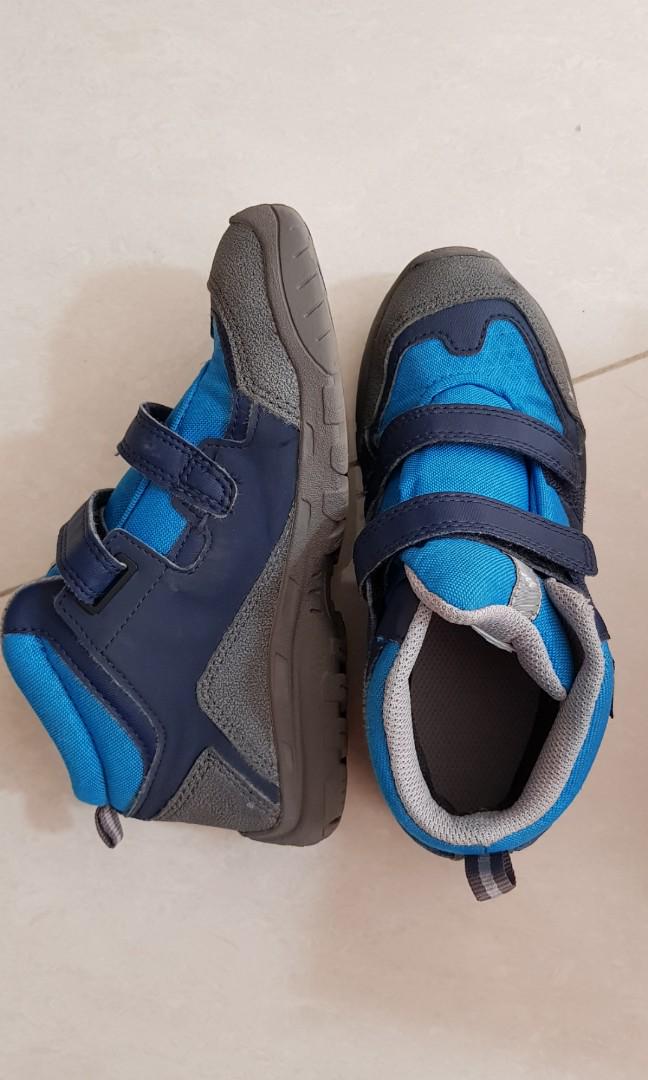 boys waterproof shoes