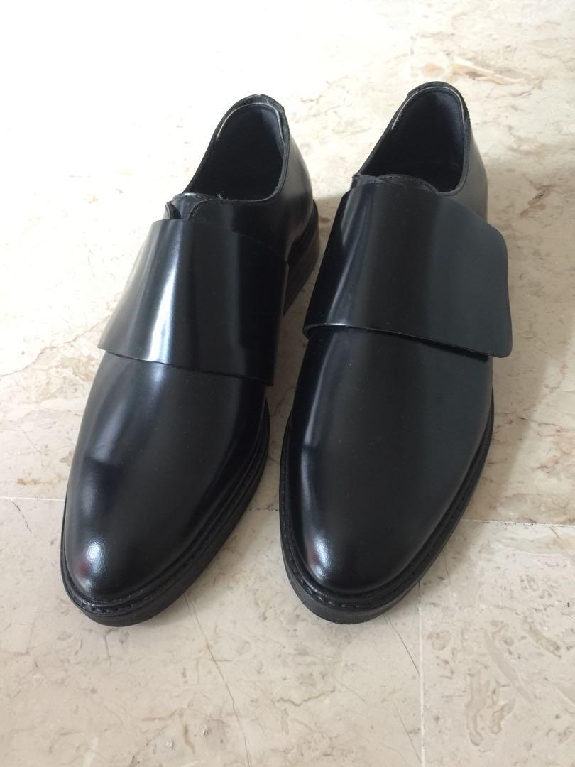 black leather womens shoes