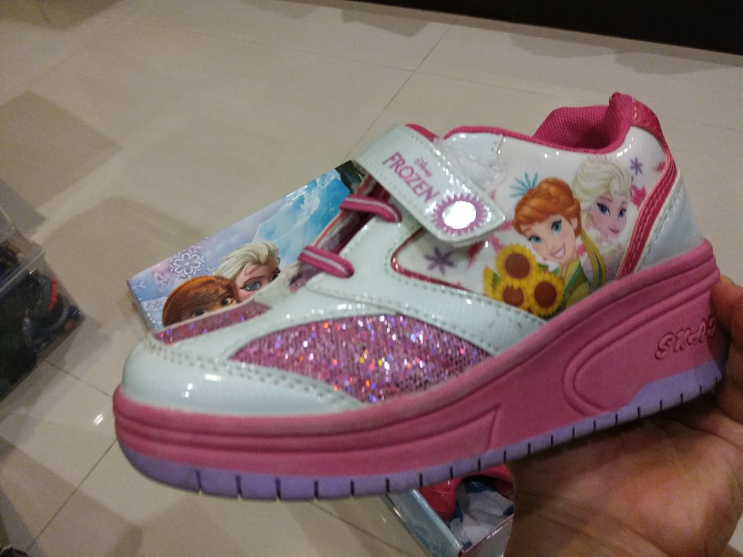 Frozen roller shoes clearance