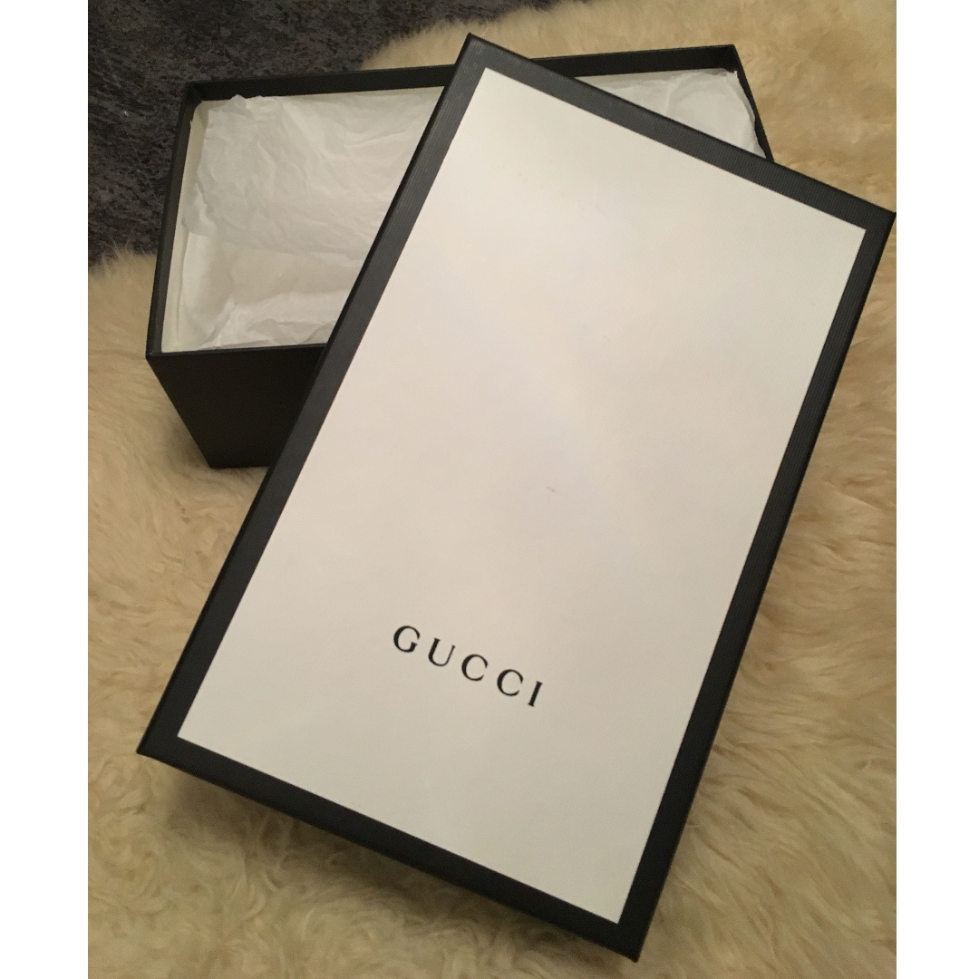 gucci shoes in box