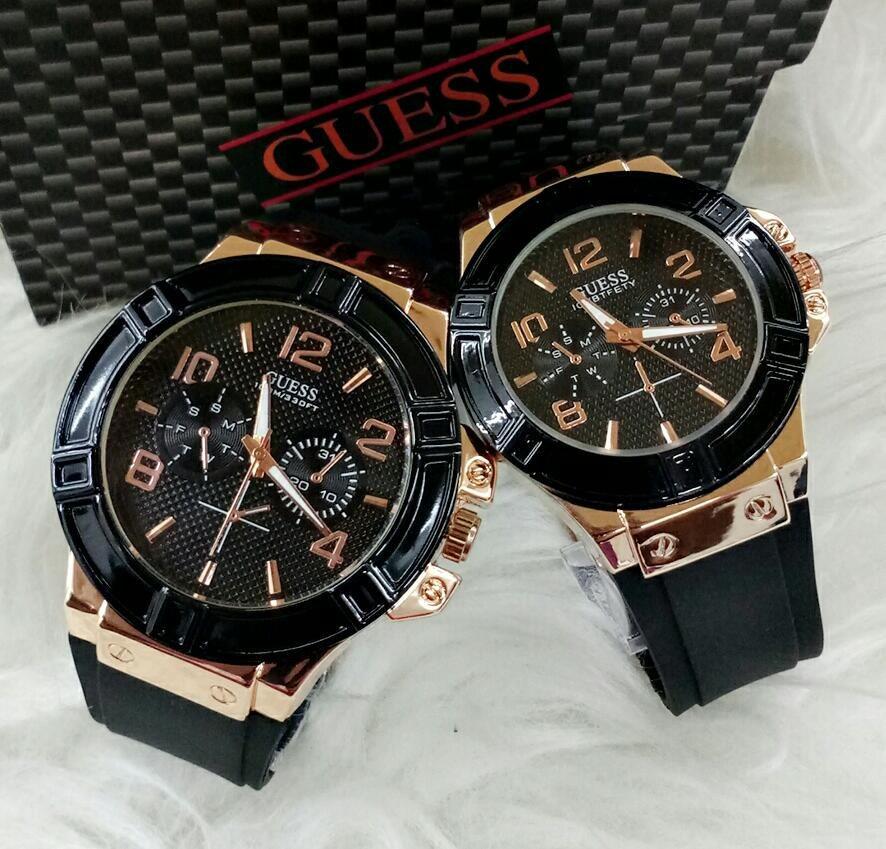 fitbit versa white strap