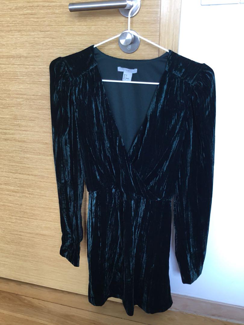 H&m green velvet dress new arrivals