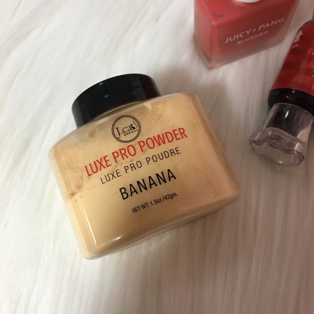 Jcat Luxe Pro Powder Banana Health Beauty Makeup On Carousell