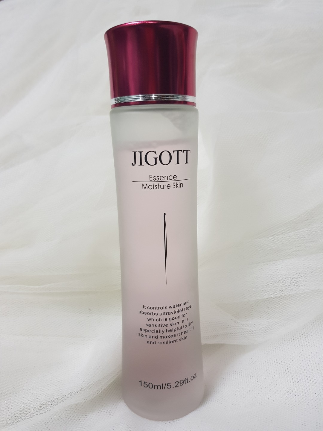 jigott essence moisture skin