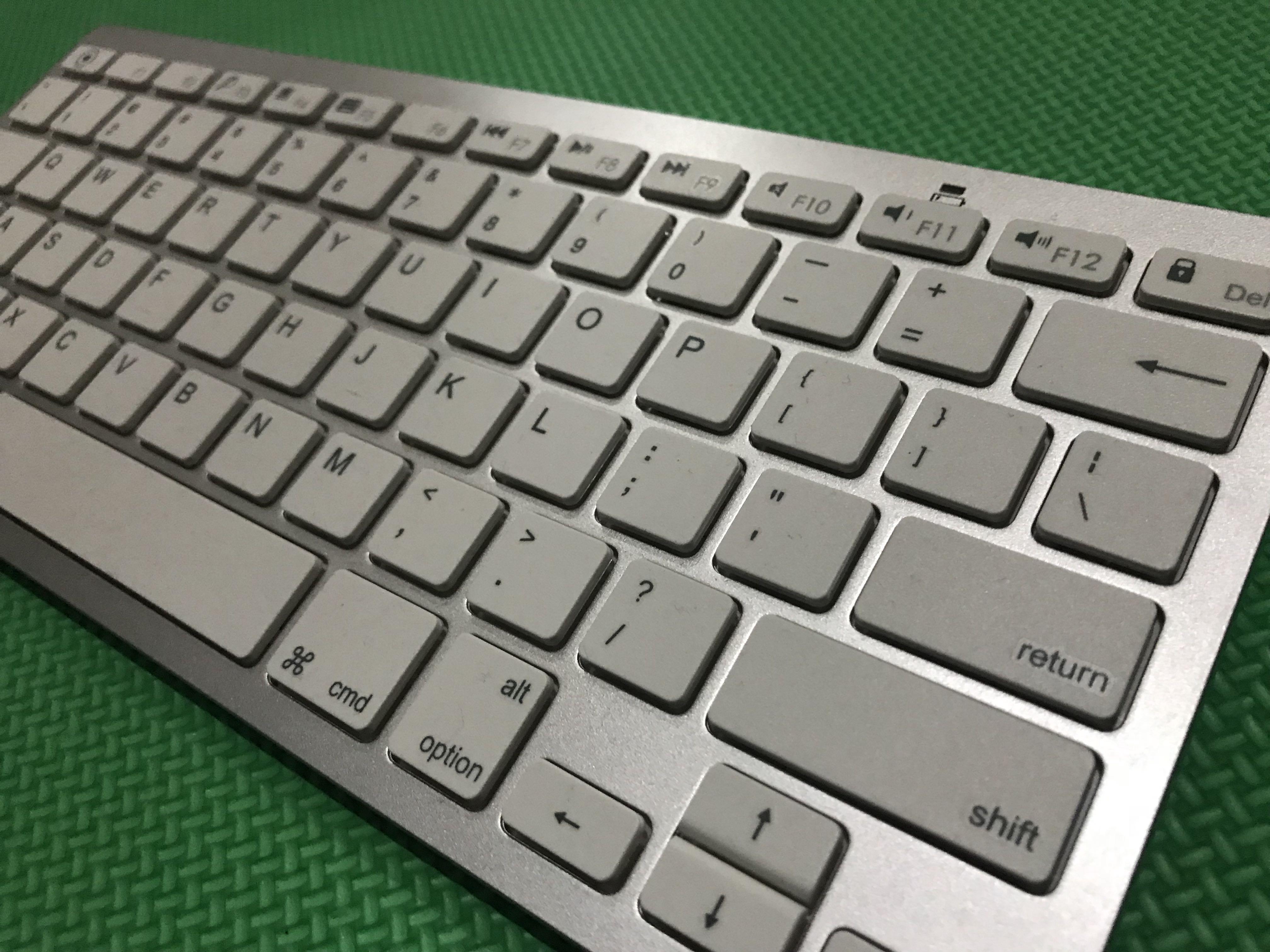 Keyboard Bluetooth Miniso, Elektronik, Bagian Komputer & Aksesoris di